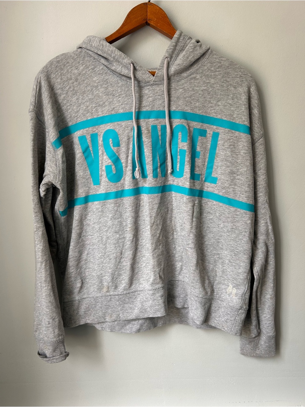 Victoria's Secret Sweater Womens‎ Medium Gray VS Angel Sweatshirt Pullover